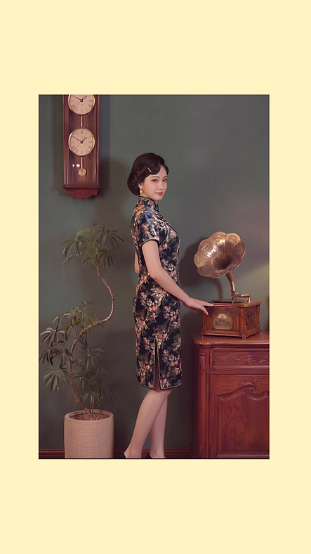 墨黑暗紅花卉短旗袍 Short dark ink-black qipao with deep red floral patterns P-039